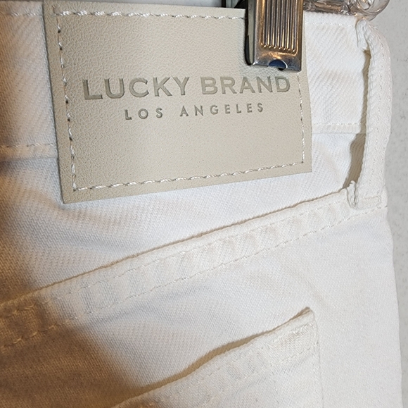 NWT Lucky Brand White Cutoff Jeans shorts. Exposed button fly. Women's size 6/28 - Picture 5 of 16